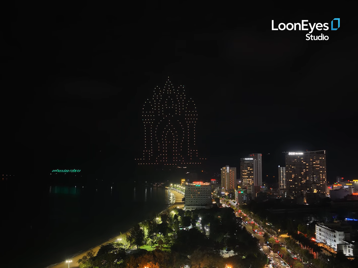 500-Drone Show Recreates the Cham Tower