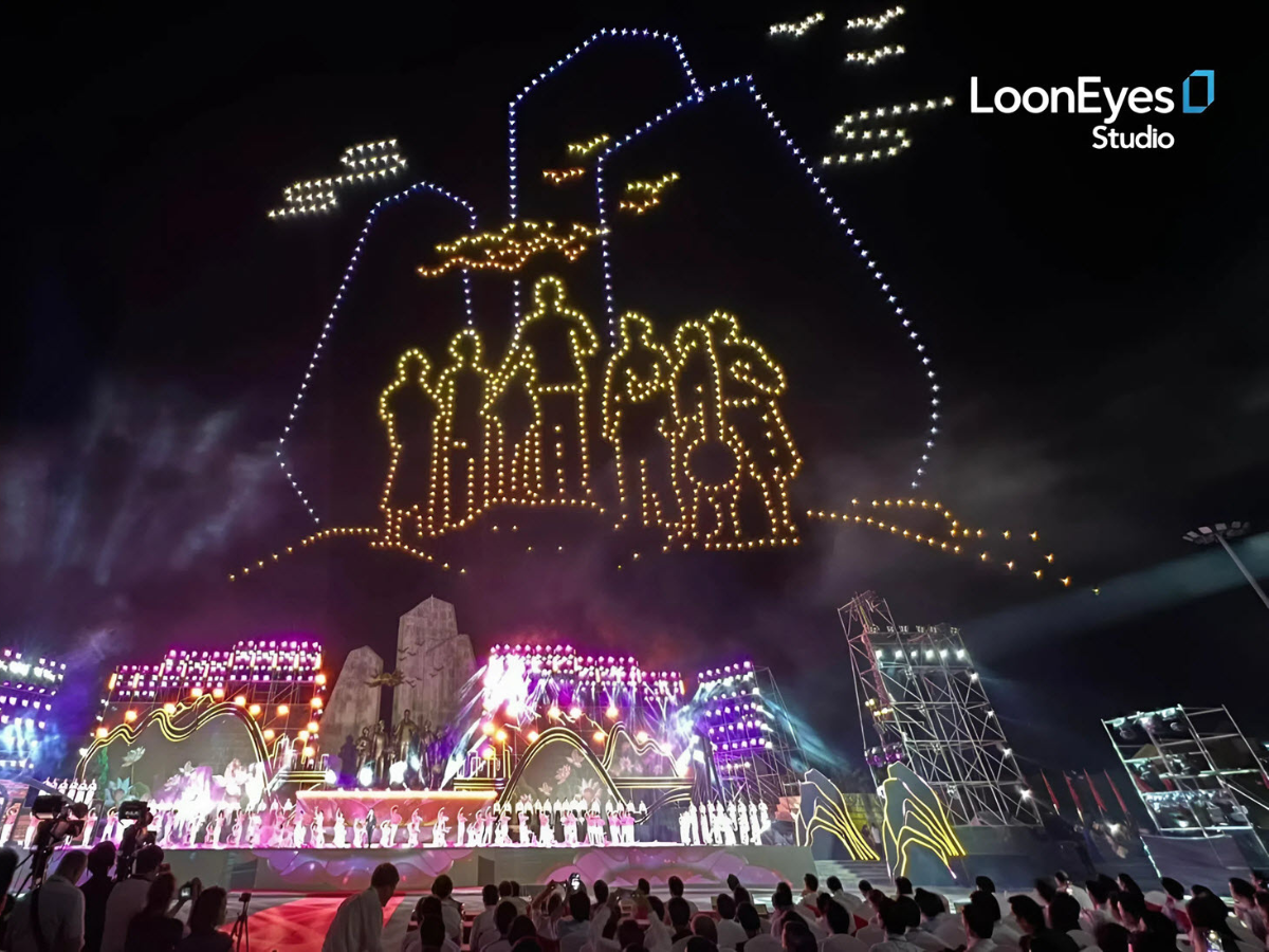 Drone show at the 420th anniversary celebration of Quang Binh province