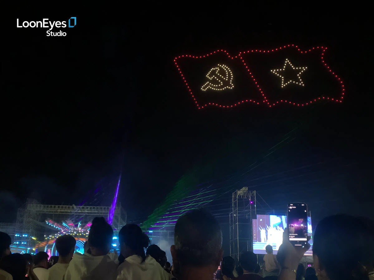 Vung Tau Drone Light Show 2025 – 500 Drones Illuminate the 50th Anniversary of Vietnam’s Reunification